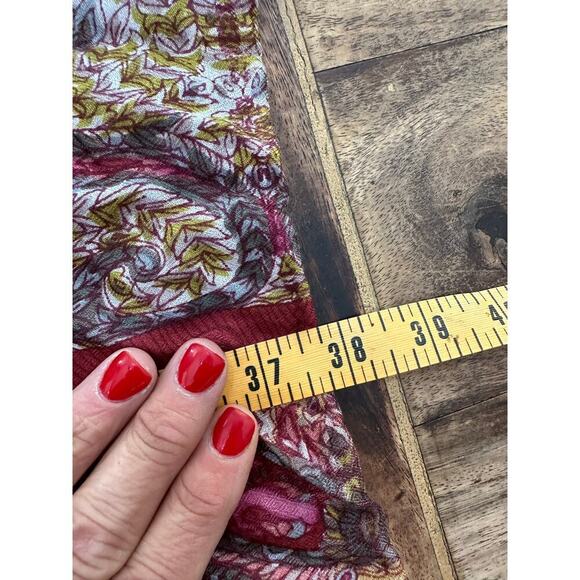 Vintage Paisley Fringe Scarf Red Gray Boho Chic Lightweight Wrap Shawl - Picture 3 of 5